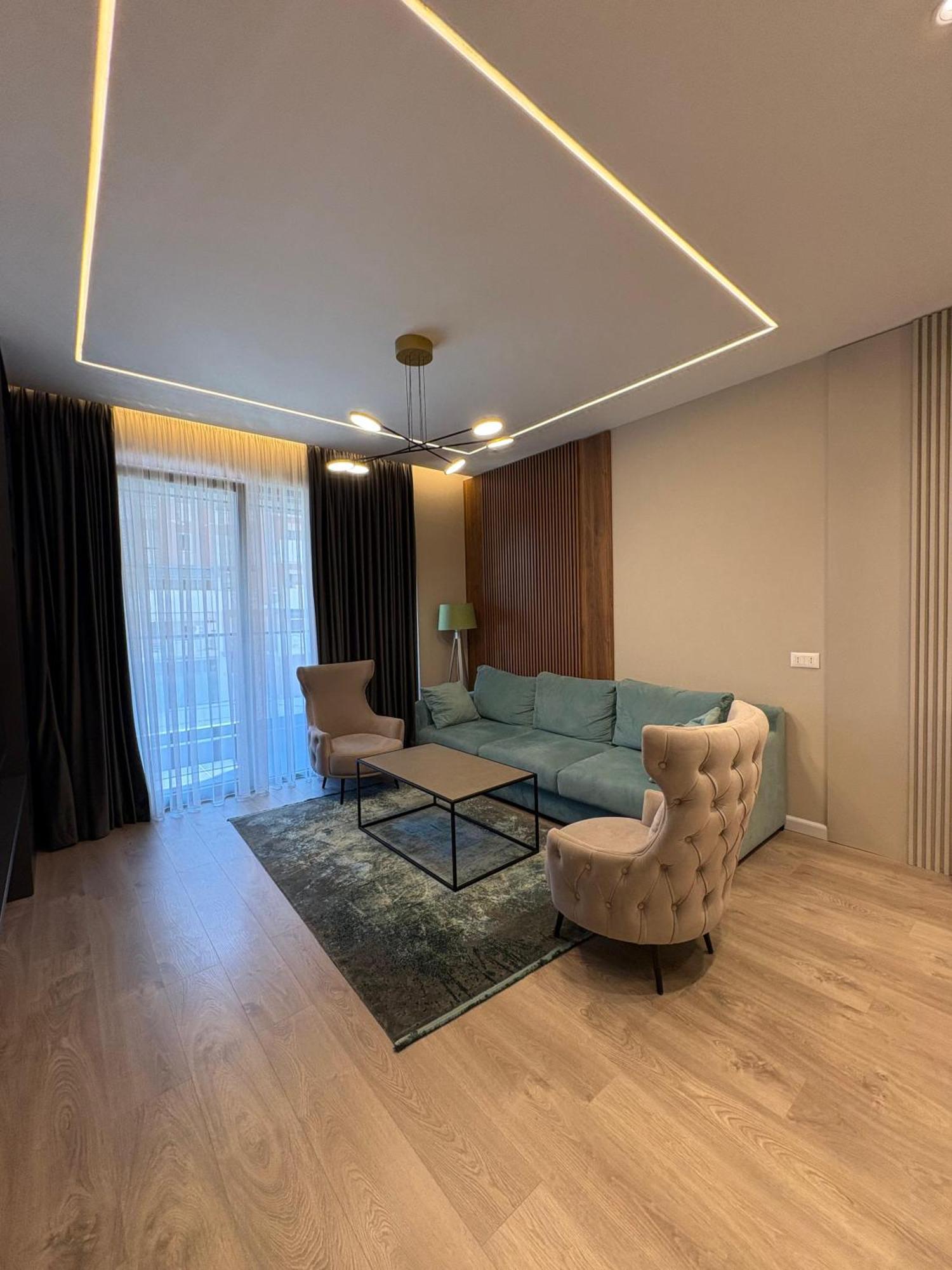 Blue Boutique 1 Tiranë